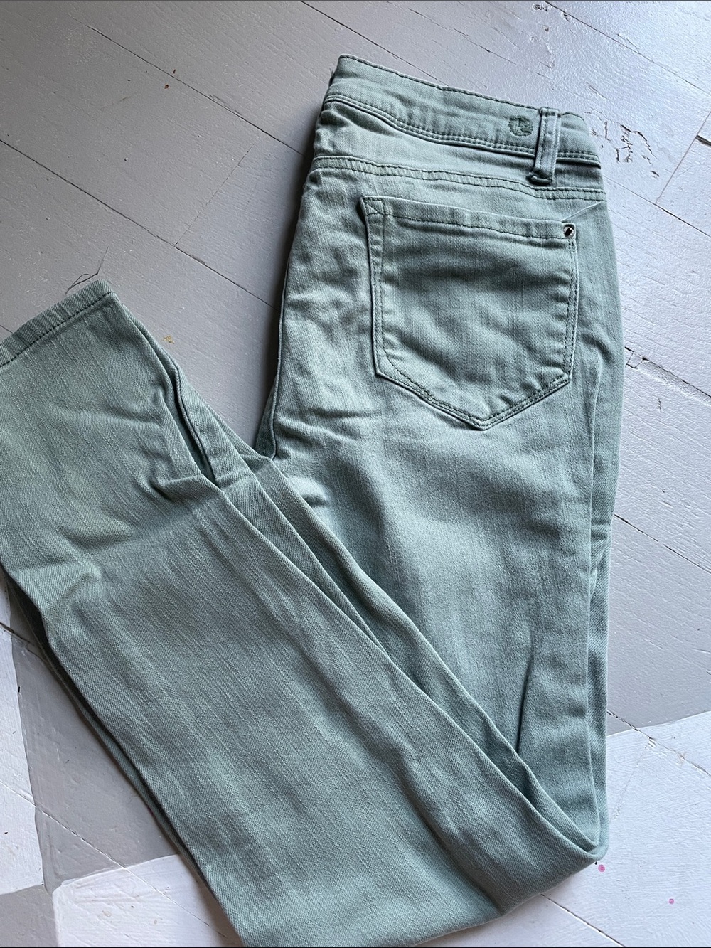 Kensie Slim High-Rise Skinny Jeans in Sage Green